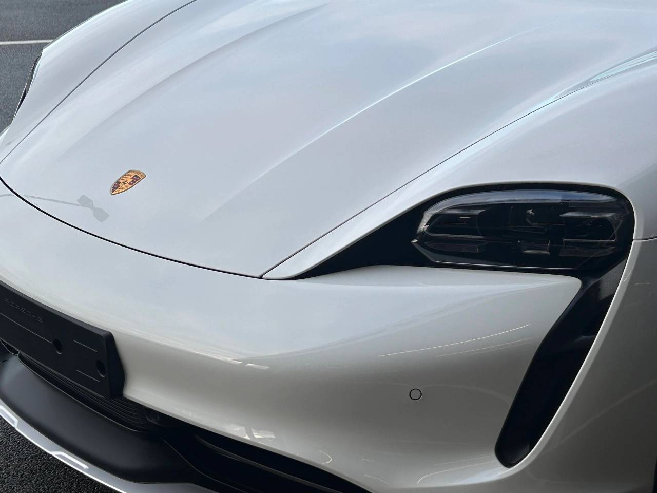 Used Porsche Taycan 2021 for sale - 77346379: Photo 16