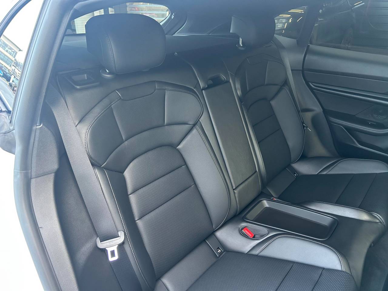 Used Porsche Taycan 2021 for sale - 77346379: Photo 35