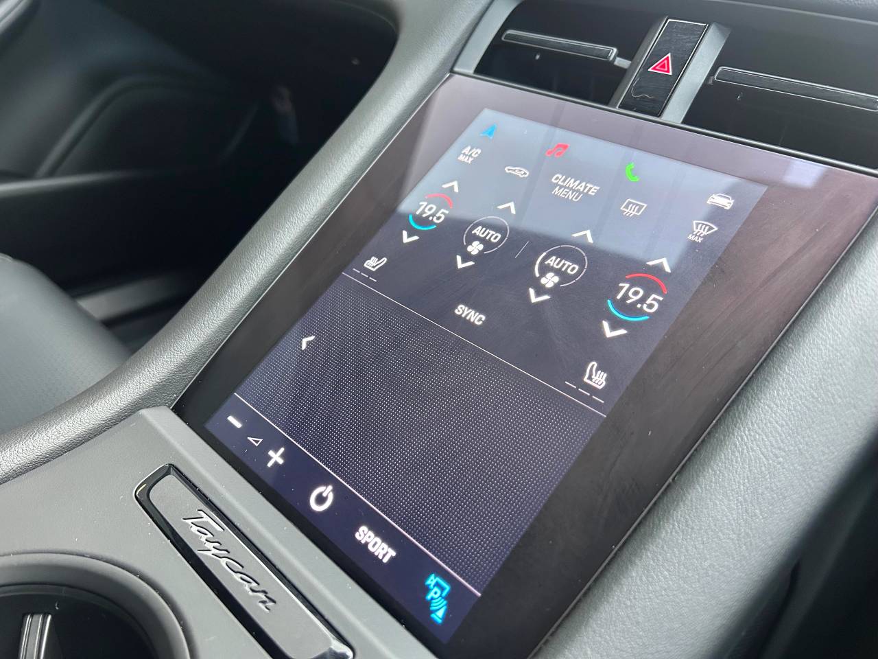 Used Porsche Taycan 2021 for sale - 77346379: Photo 39