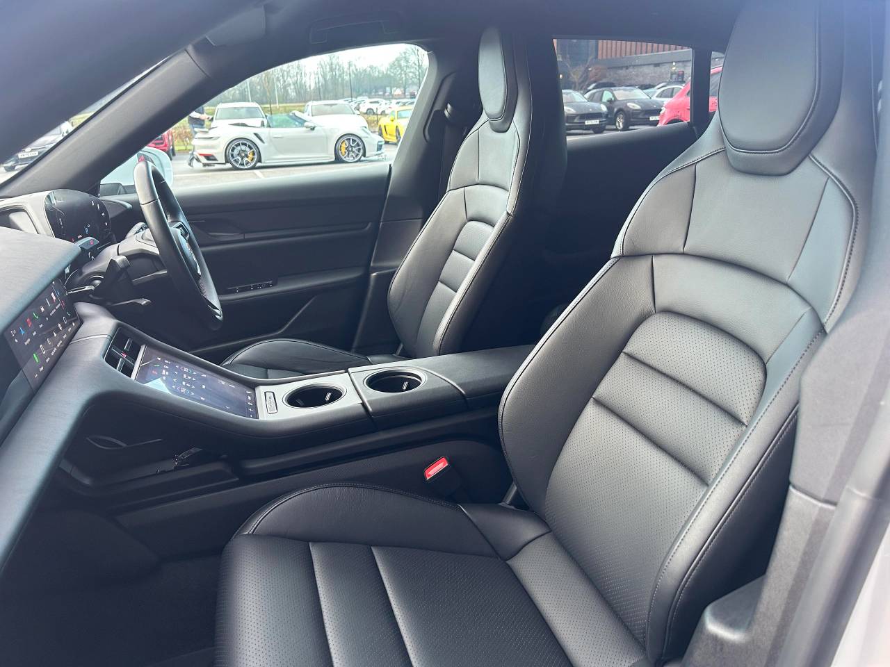 Used Porsche Taycan 2021 for sale - 77346379: Photo 42