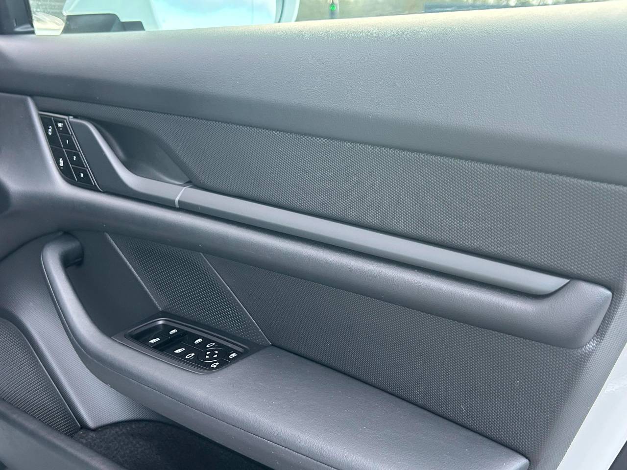 Used Porsche Taycan 2021 for sale - 77346379: Photo 43