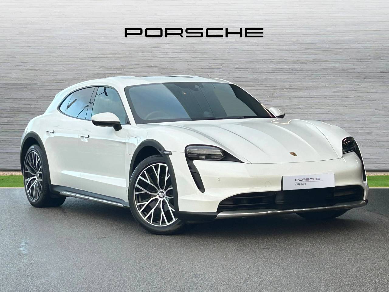 Used Porsche Taycan 2021 for sale - 77346379: Photo 47