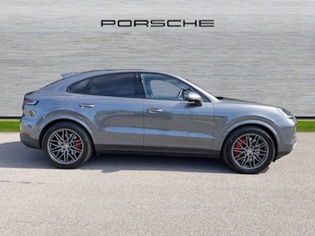 Used Porsche Cayenne 2025 for sale - 78385202: Photo