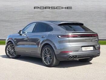 Used Porsche Cayenne 2025 for sale - 78385202: Photo