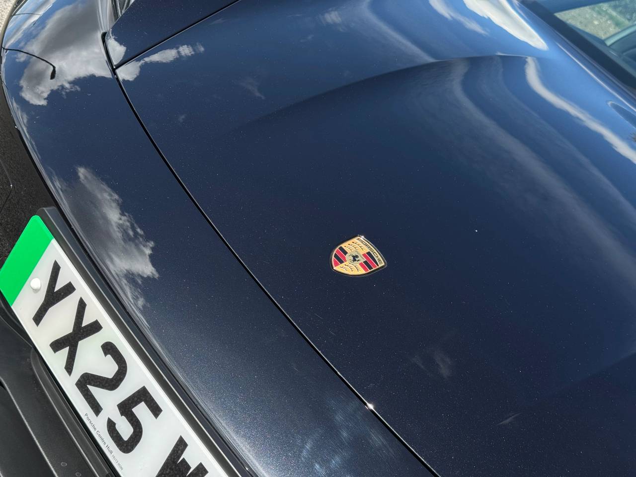 Used Porsche Taycan 2025 for sale - 77177718: Photo 15