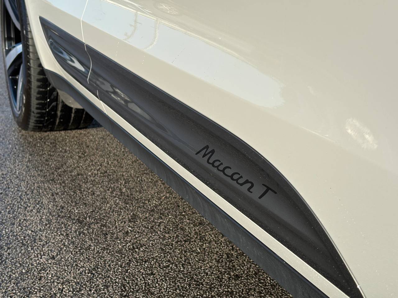 Used Porsche Macan 2024 for sale - 76716720: Photo 10