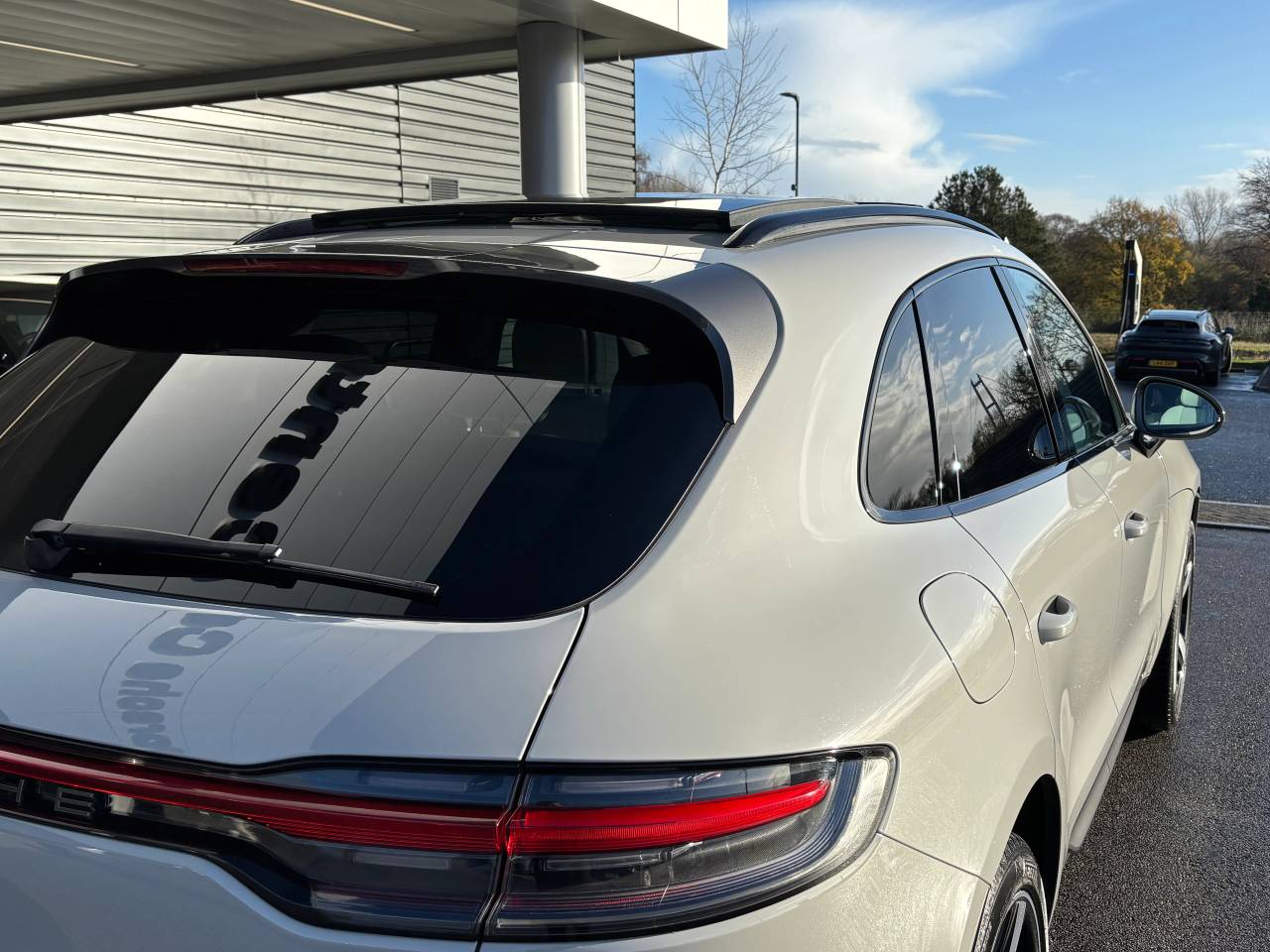 Used Porsche Macan 2024 for sale - 76716720: Photo 12