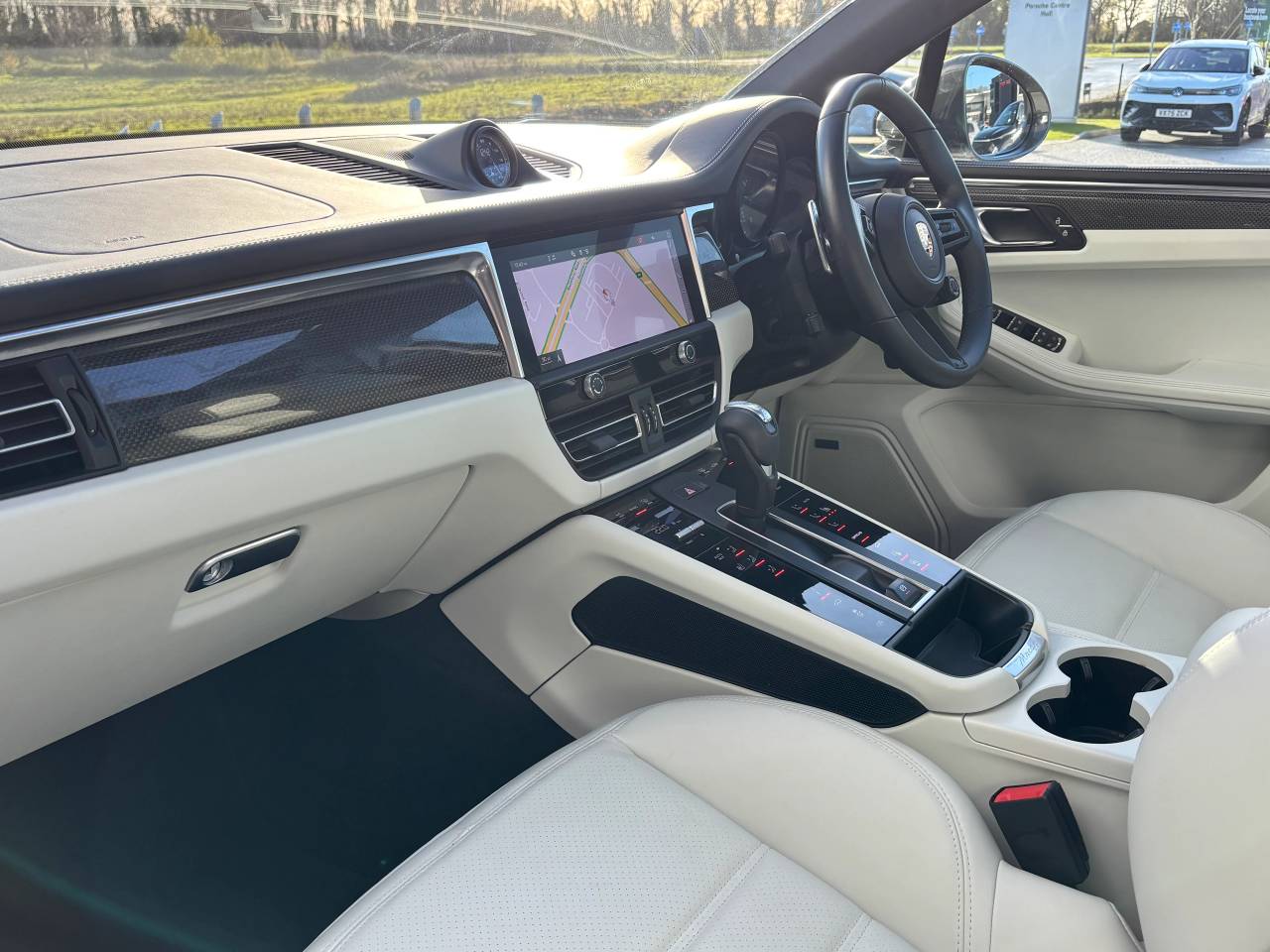 Used Porsche Macan 2024 for sale - 76716720: Photo 18