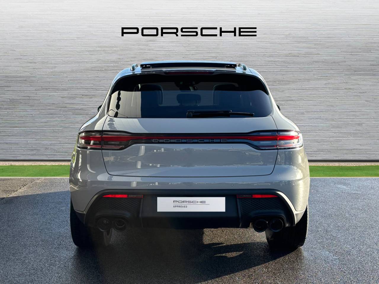 Used Porsche Macan 2024 for sale - 76716720: Photo 7