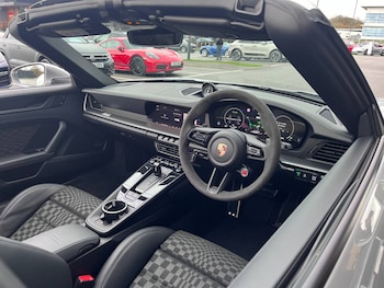 Used Porsche 911 2025 for sale - 77177610: Photo