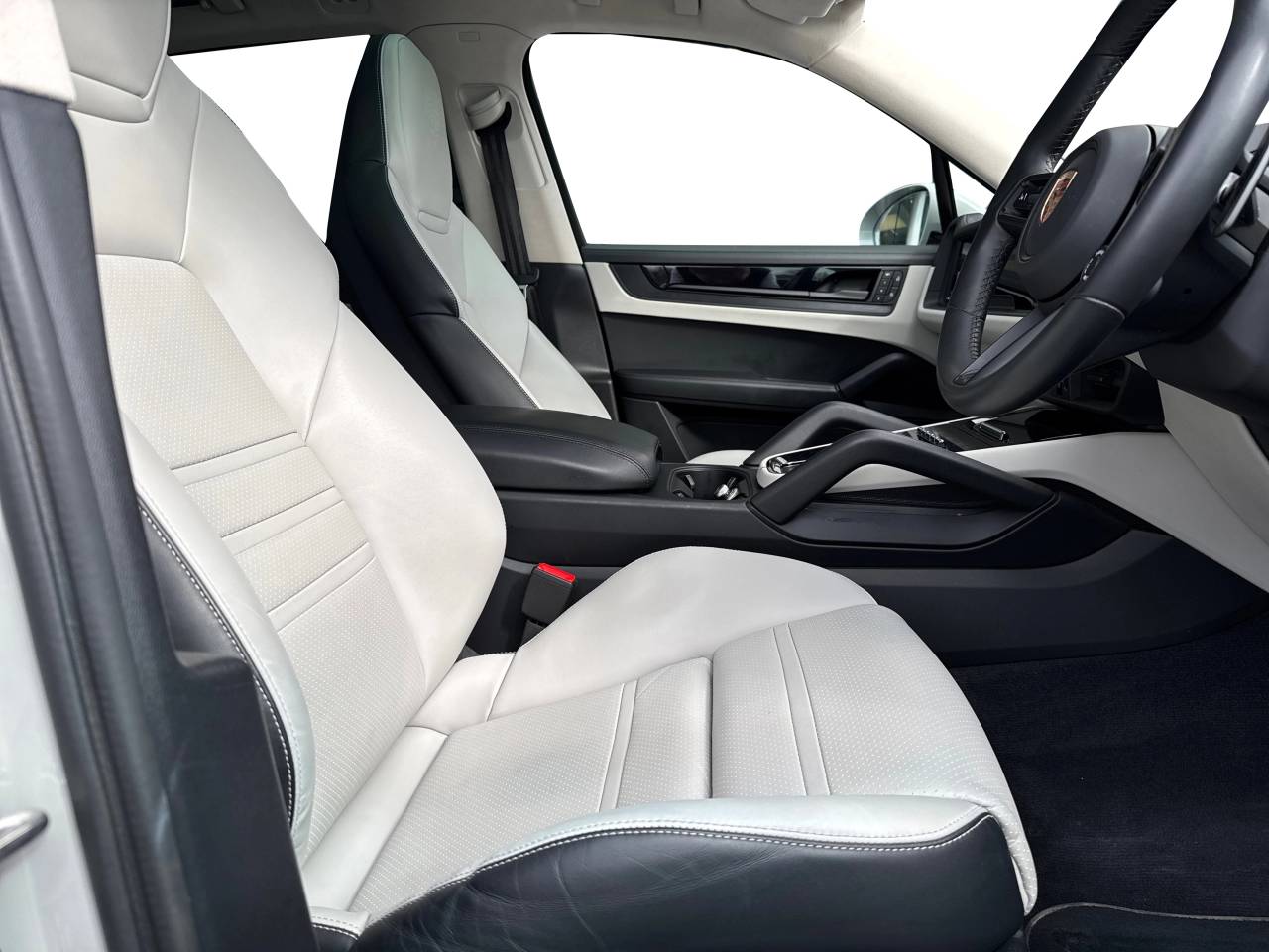 Used Porsche Cayenne 2024 for sale - 77826210: Photo 5