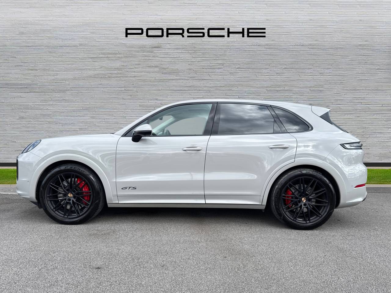 Used Porsche Cayenne 2024 for sale - 77826210: Photo 7