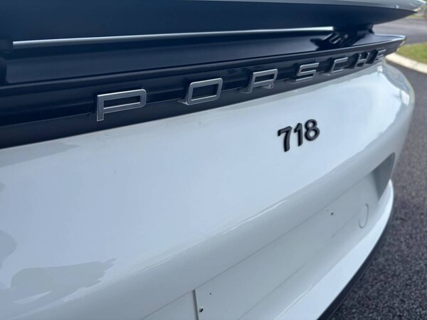 Used Porsche 718 Boxster 2024 for sale - 76110835: Photo 14