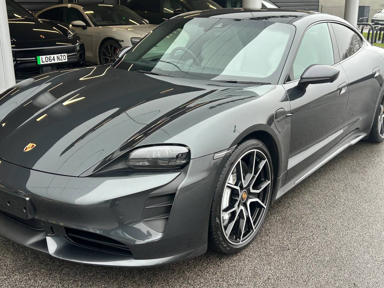 Used Porsche Taycan 2024 for sale - 77512226: Photo 11