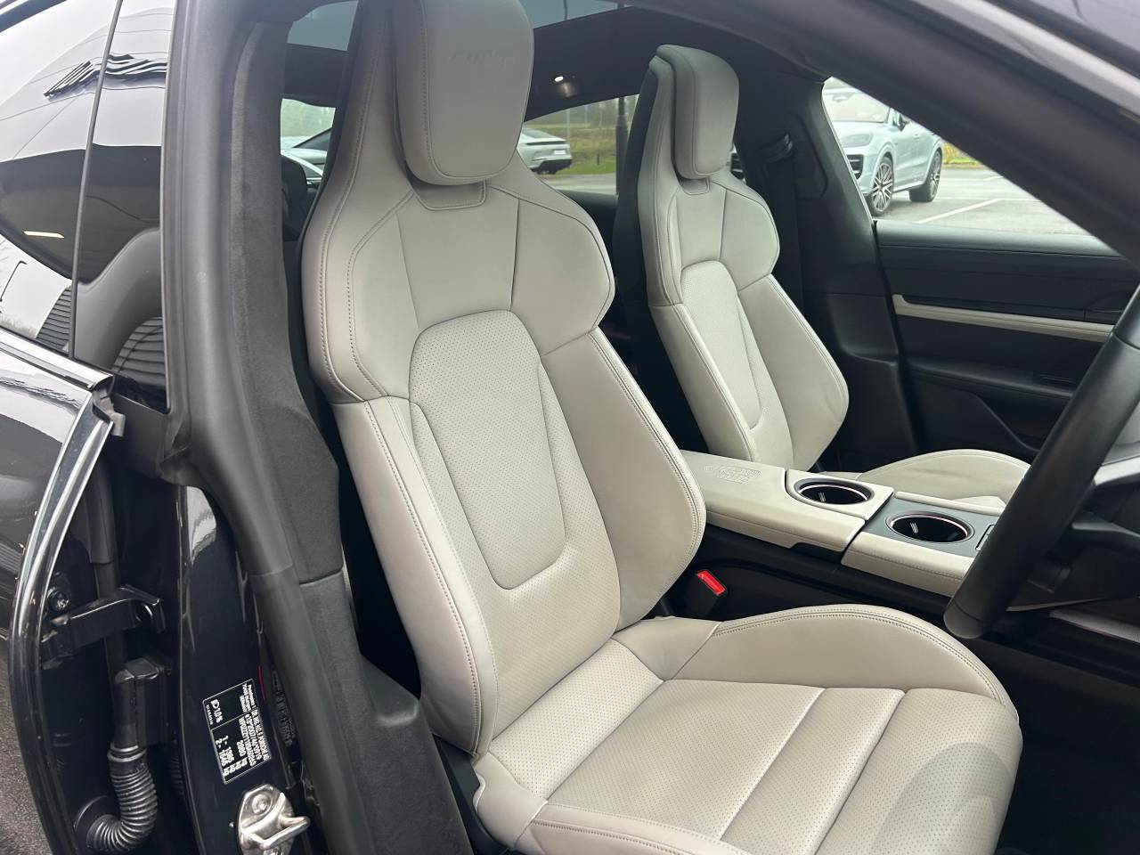 Used Porsche Taycan 2024 for sale - 77512226: Photo 42