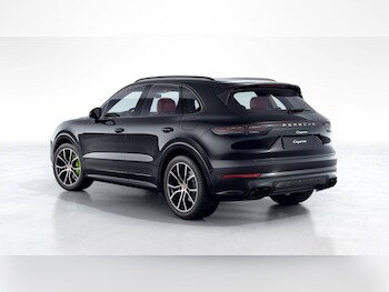 Used Porsche Cayenne 2022 for sale - 77971431: Photo