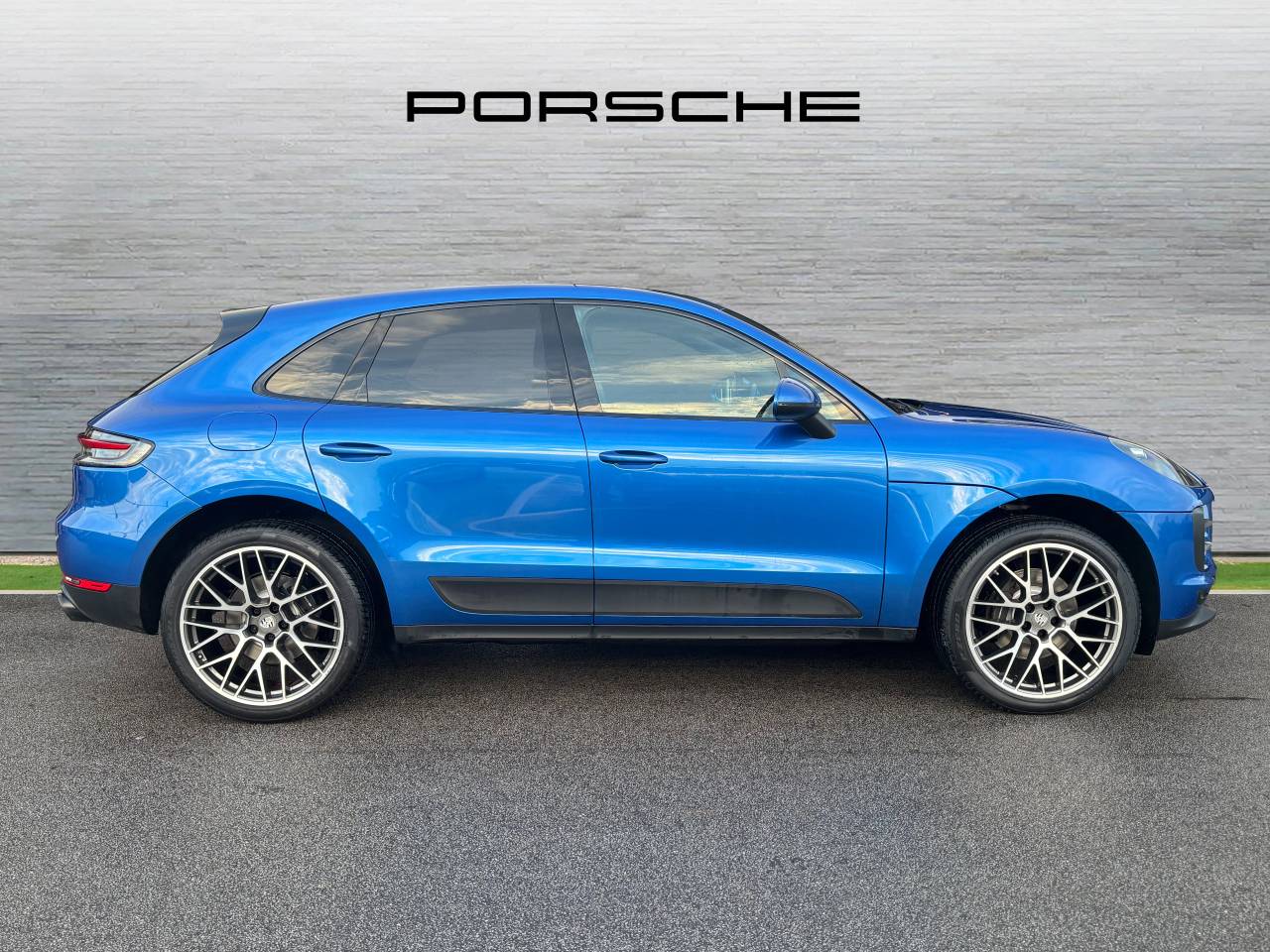 Used Porsche Macan 2020 for sale - 77551542: Photo 34