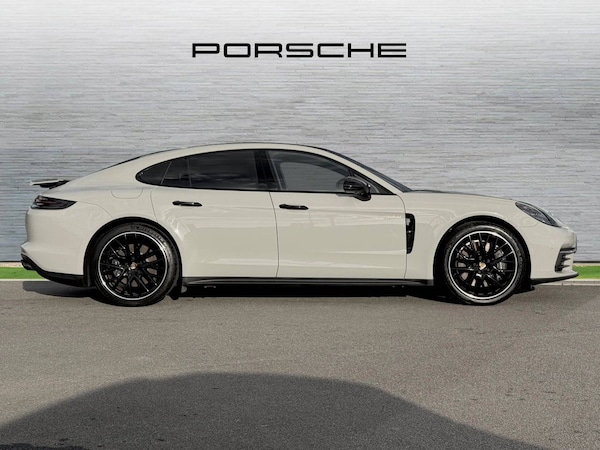 Used Porsche Panamera 2019 for sale - 76216662: Photo 2