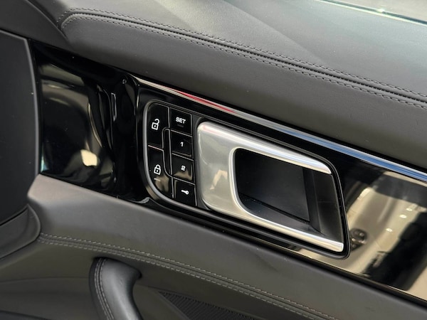 Used Porsche Panamera 2019 for sale - 76216662: Photo 40