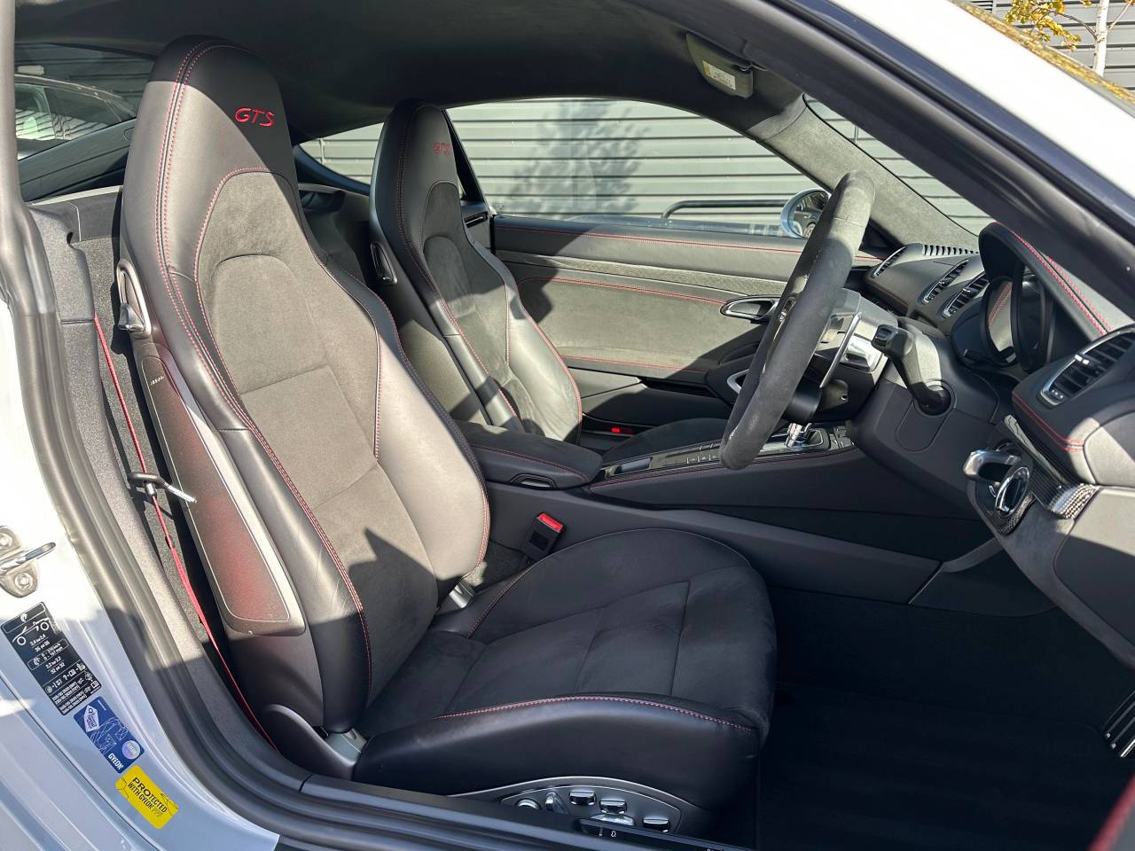 Used Porsche Cayman 2023 for sale - 77177542: Photo 5