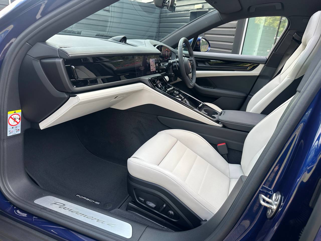 Used Porsche Panamera 2025 for sale - 76609240: Photo 23