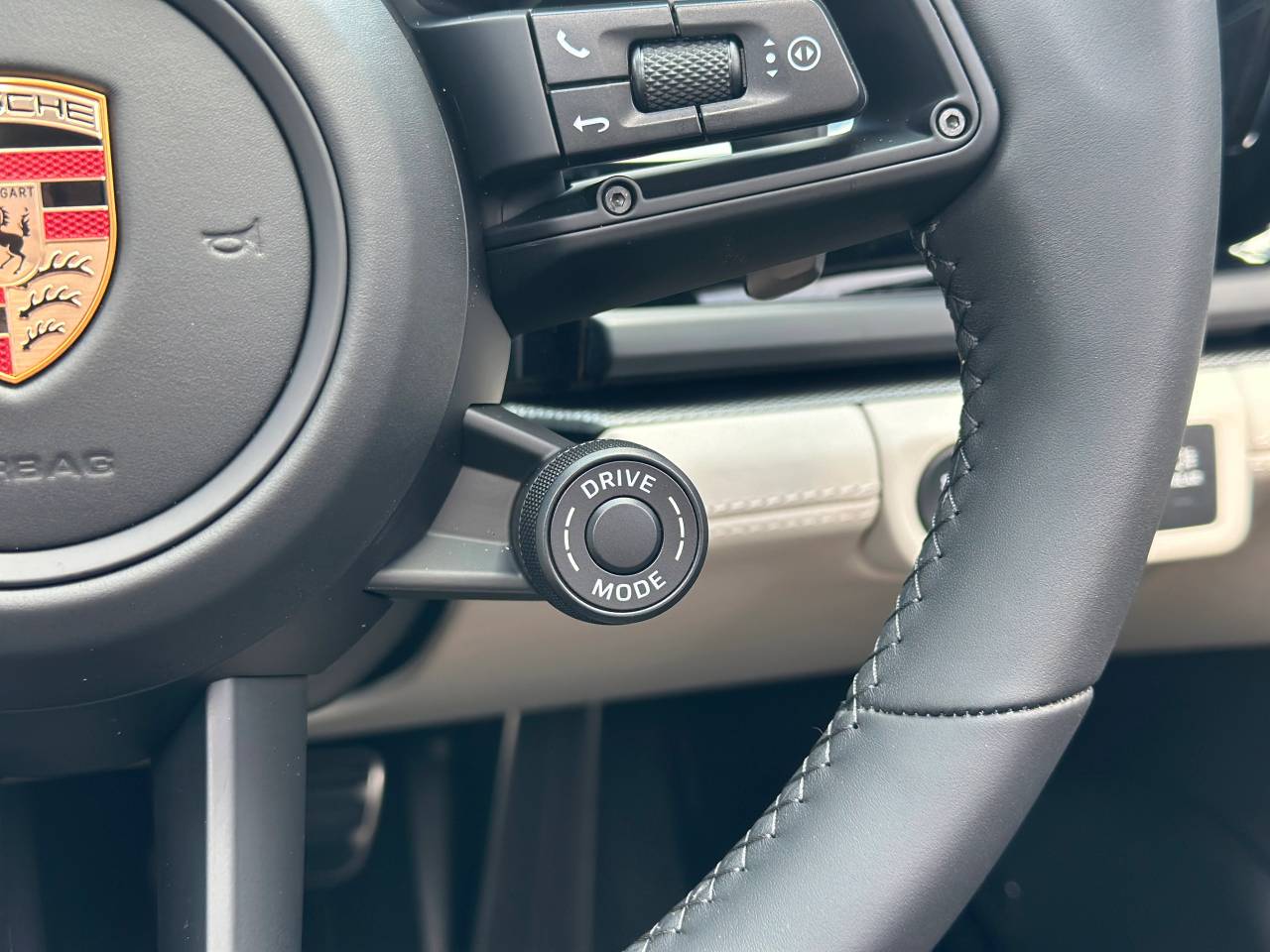 Used Porsche Panamera 2025 for sale - 76609240: Photo 50