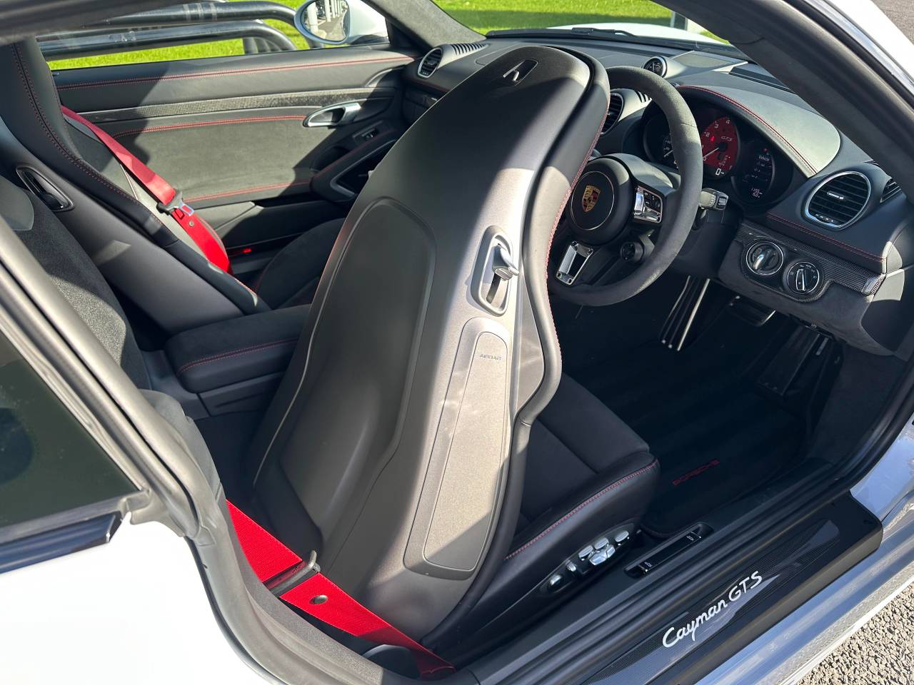 Used Porsche 718 Cayman 2023 for sale - 76389713: Photo 28