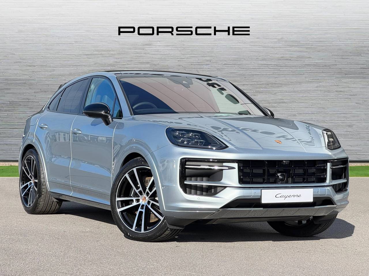 Used Porsche Cayenne 2025 for sale - 76110828: Photo 1
