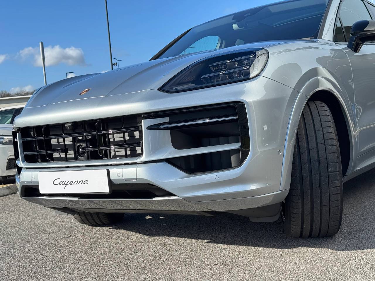 Used Porsche Cayenne 2025 for sale - 76110828: Photo 12