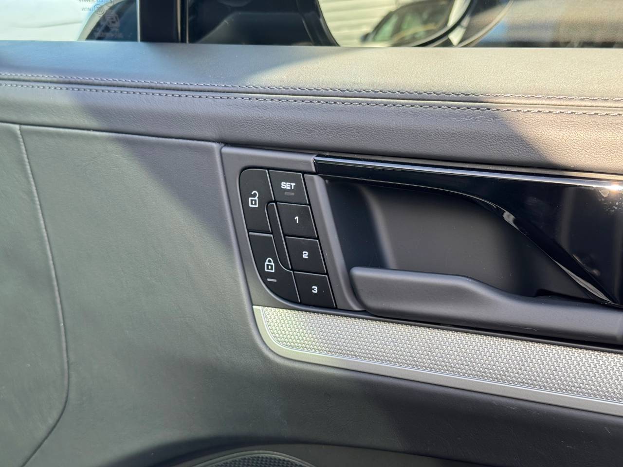 Used Porsche Cayenne 2025 for sale - 76110828: Photo 39