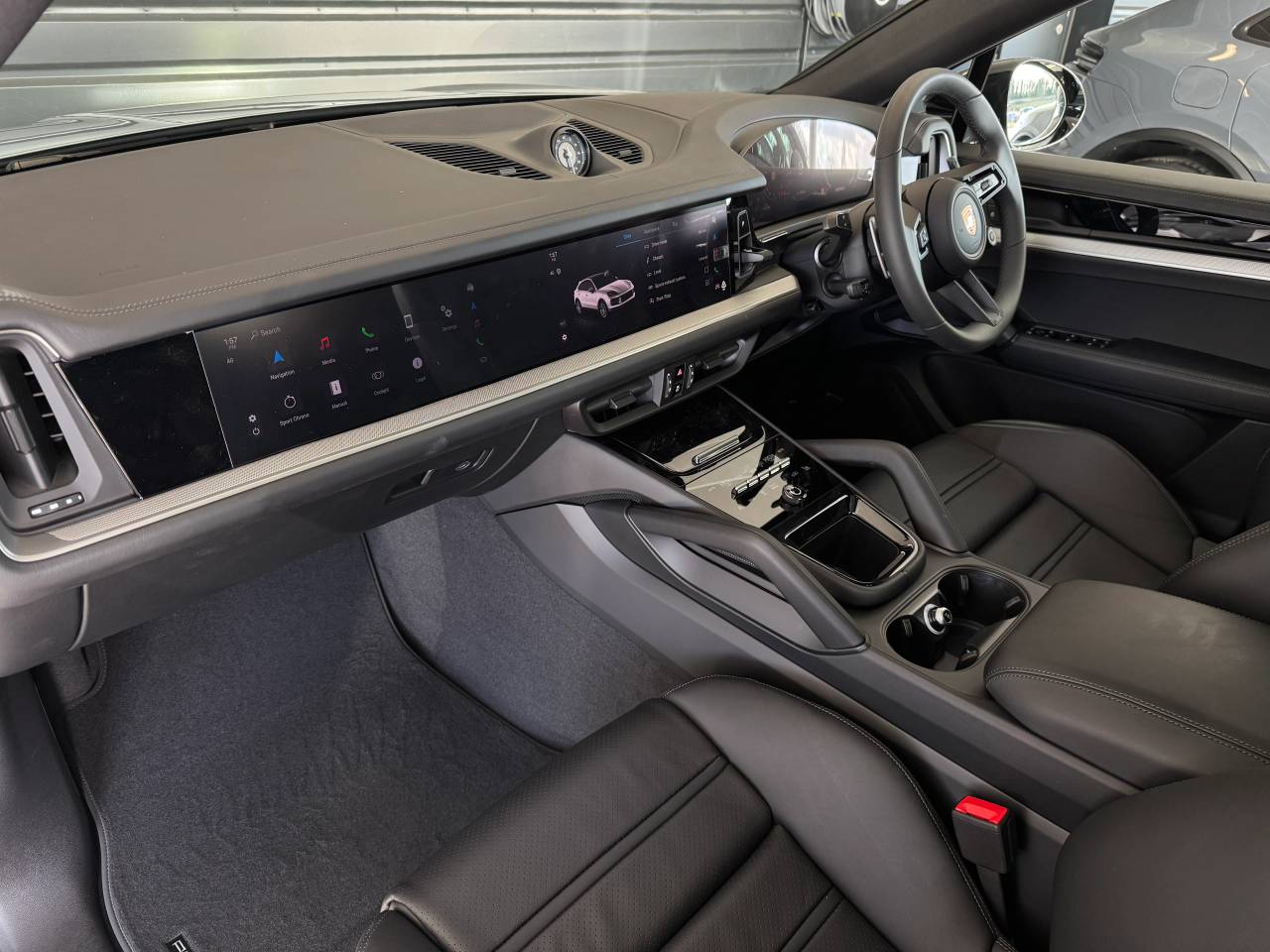 Used Porsche Cayenne 2025 for sale - 76110828: Photo 9