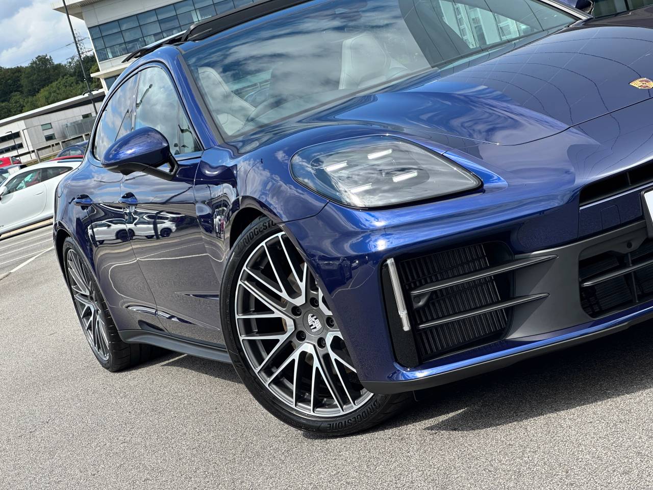 Used Porsche Panamera 2025 for sale - 77177600: Photo 10