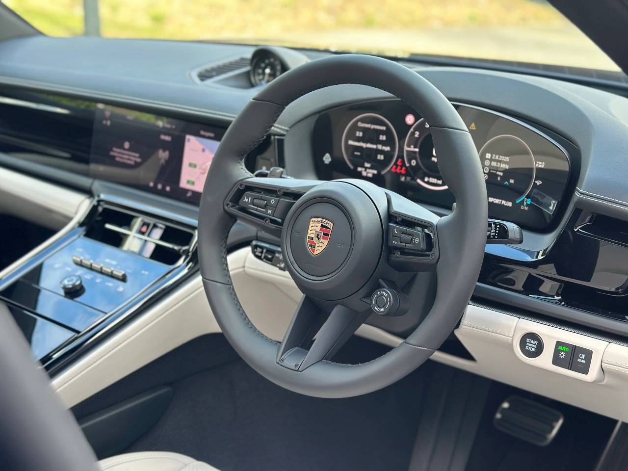 Used Porsche Panamera 2025 for sale - 77177600: Photo 5