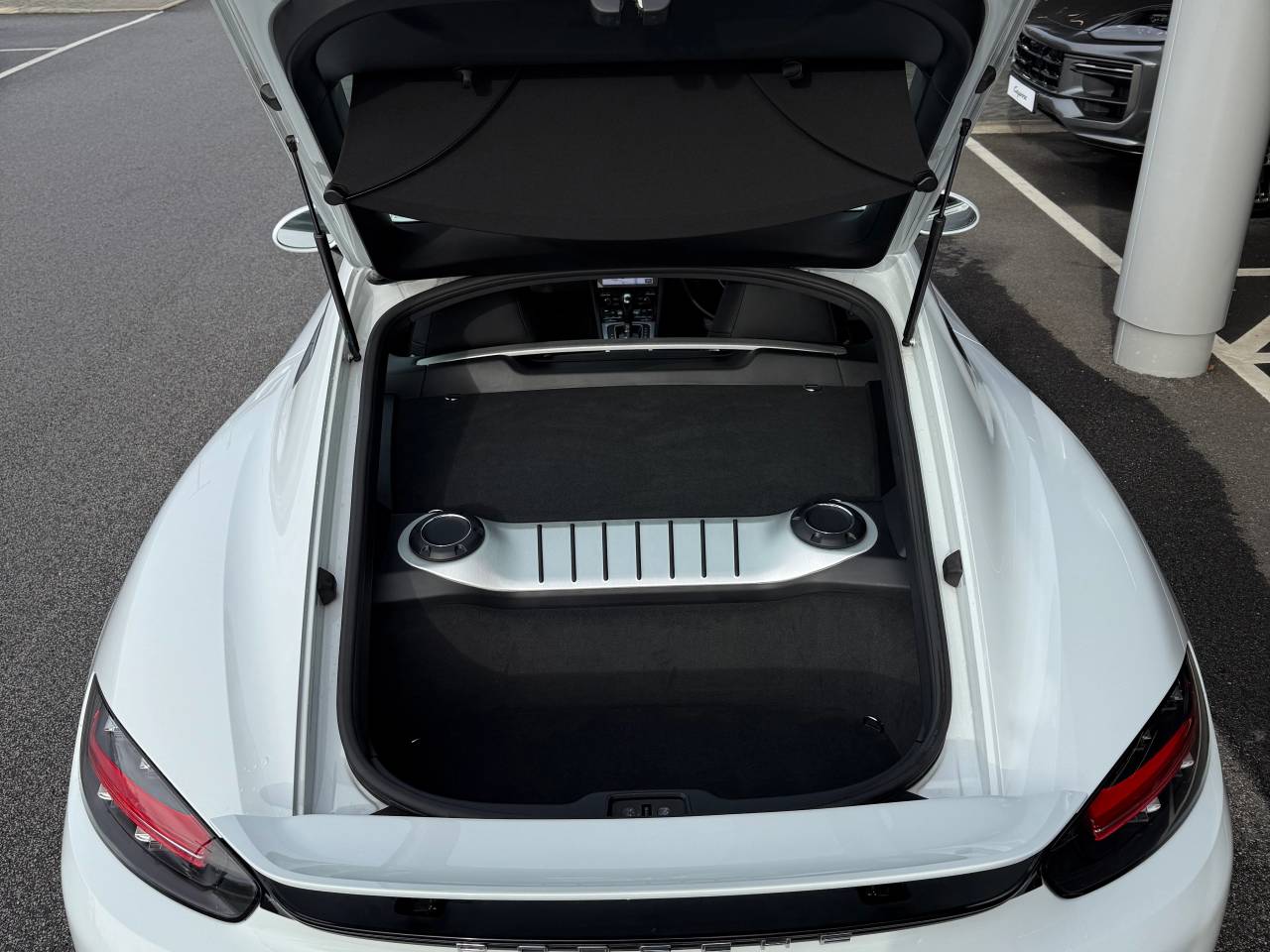 Used Porsche 718 Cayman 2021 for sale - 76389705: Photo 11