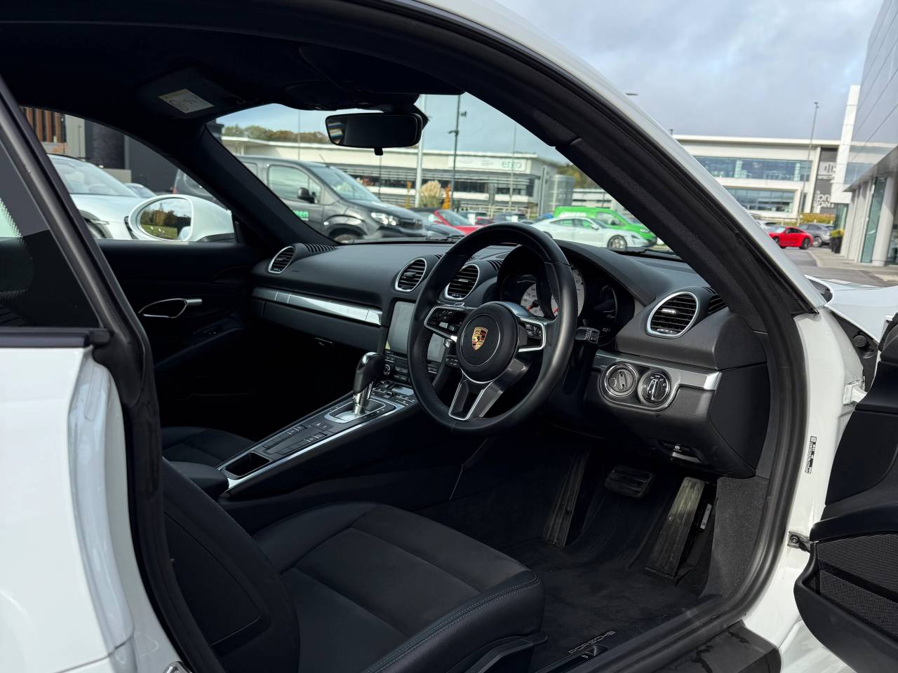 Used Porsche 718 Cayman 2021 for sale - 76389705: Photo 37