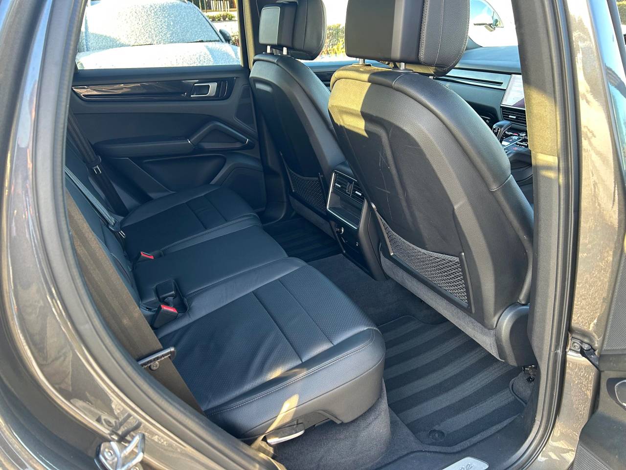 Used Porsche Cayenne 2020 for sale - 77177004: Photo 28