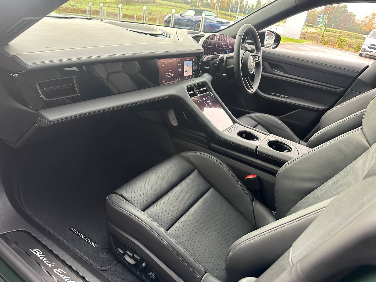 Used Porsche Taycan 2025 for sale - 76888290: Photo 24