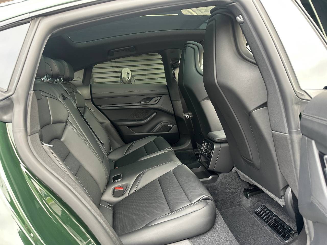 Used Porsche Taycan 2025 for sale - 76888290: Photo 35