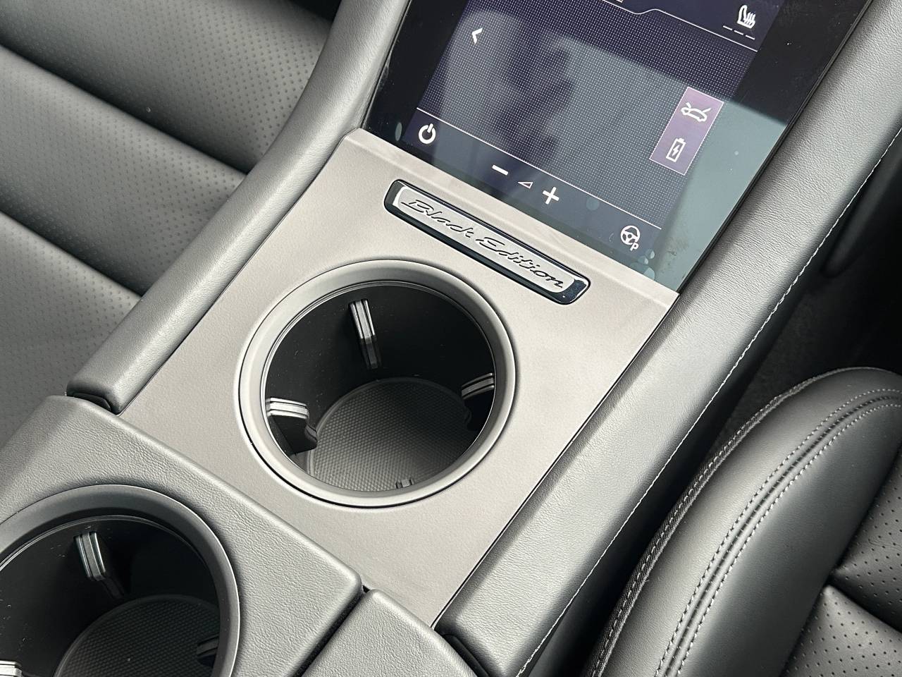 Used Porsche Taycan 2025 for sale - 76888290: Photo 49