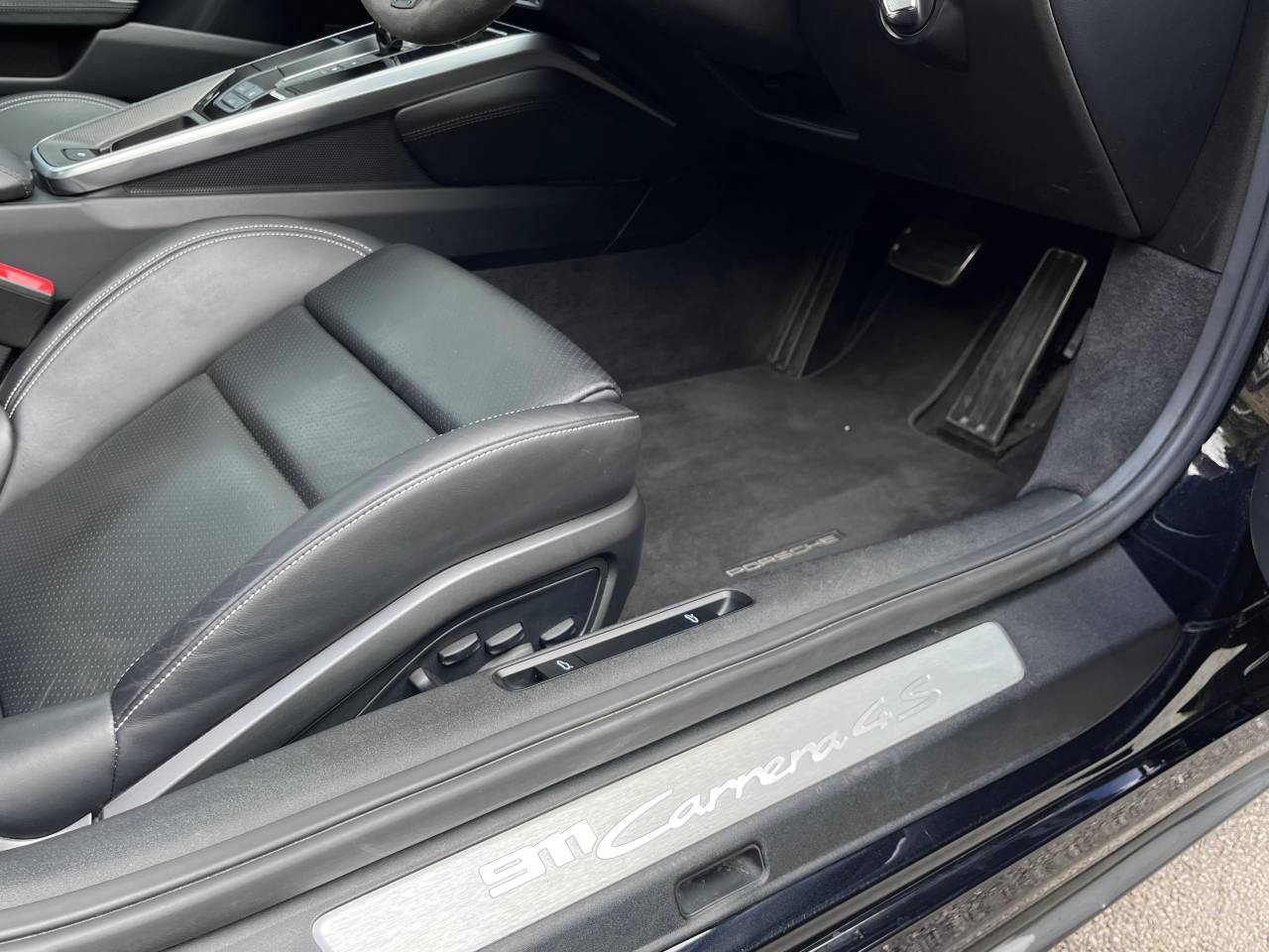 Used Porsche 911 2023 for sale - 76110468: Photo 17