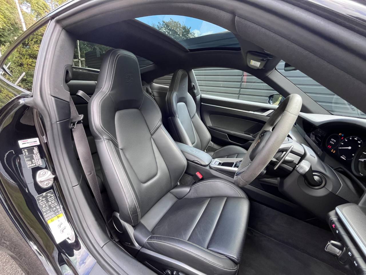 Used Porsche 911 2023 for sale - 76110468: Photo 7