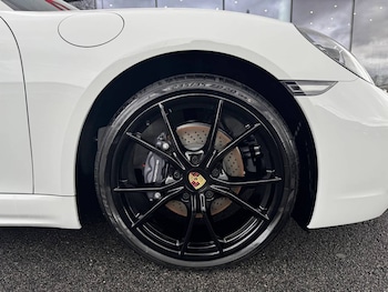 Used Porsche Cayman 2025 for sale - 75128470: Photo