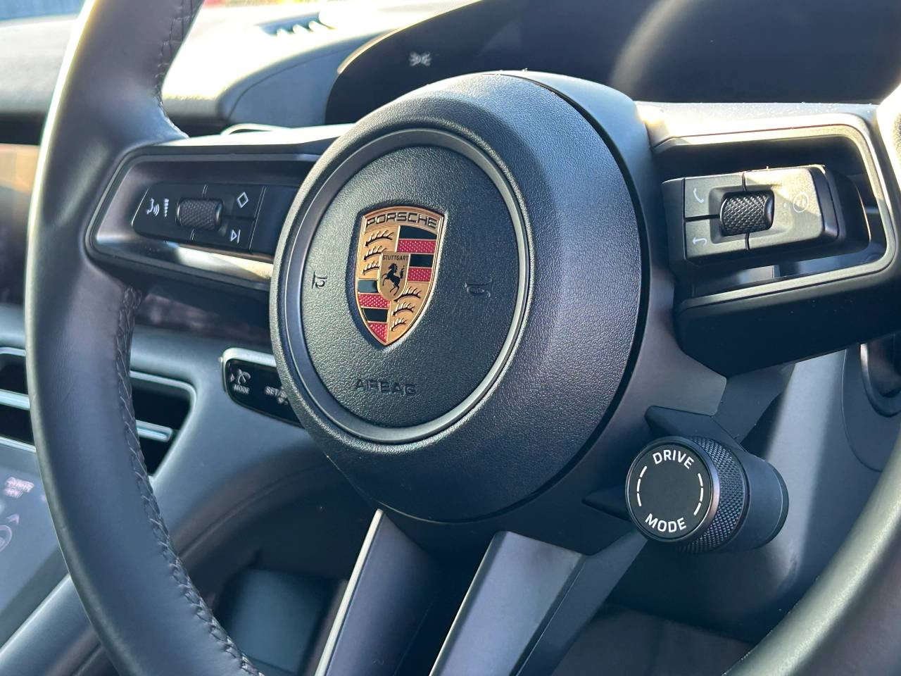 Used Porsche Taycan 2024 for sale - 76609254: Photo 27