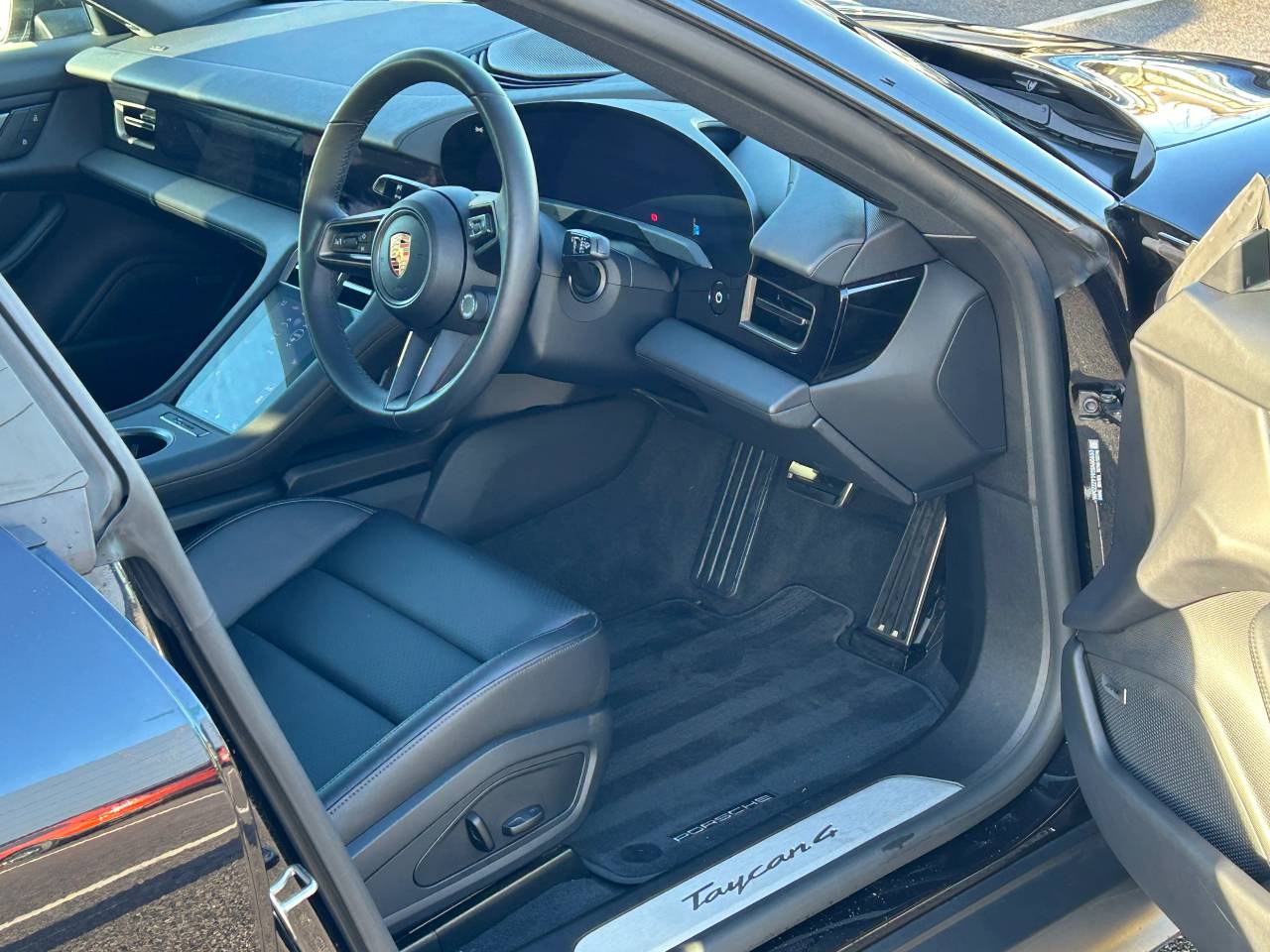 Used Porsche Taycan 2024 for sale - 76609254: Photo 4