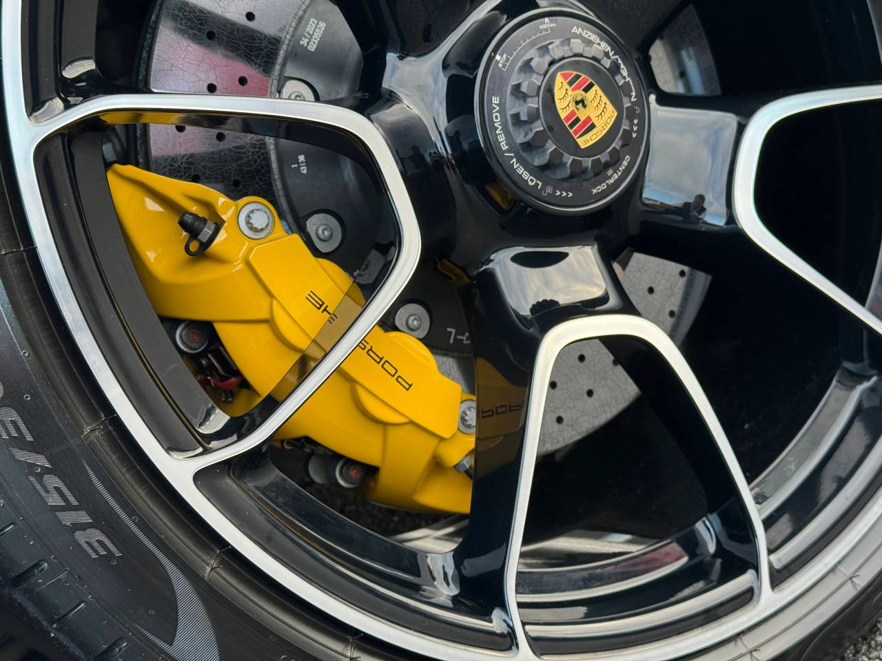 Used Porsche 911 2024 for sale - 78102434: Photo 12