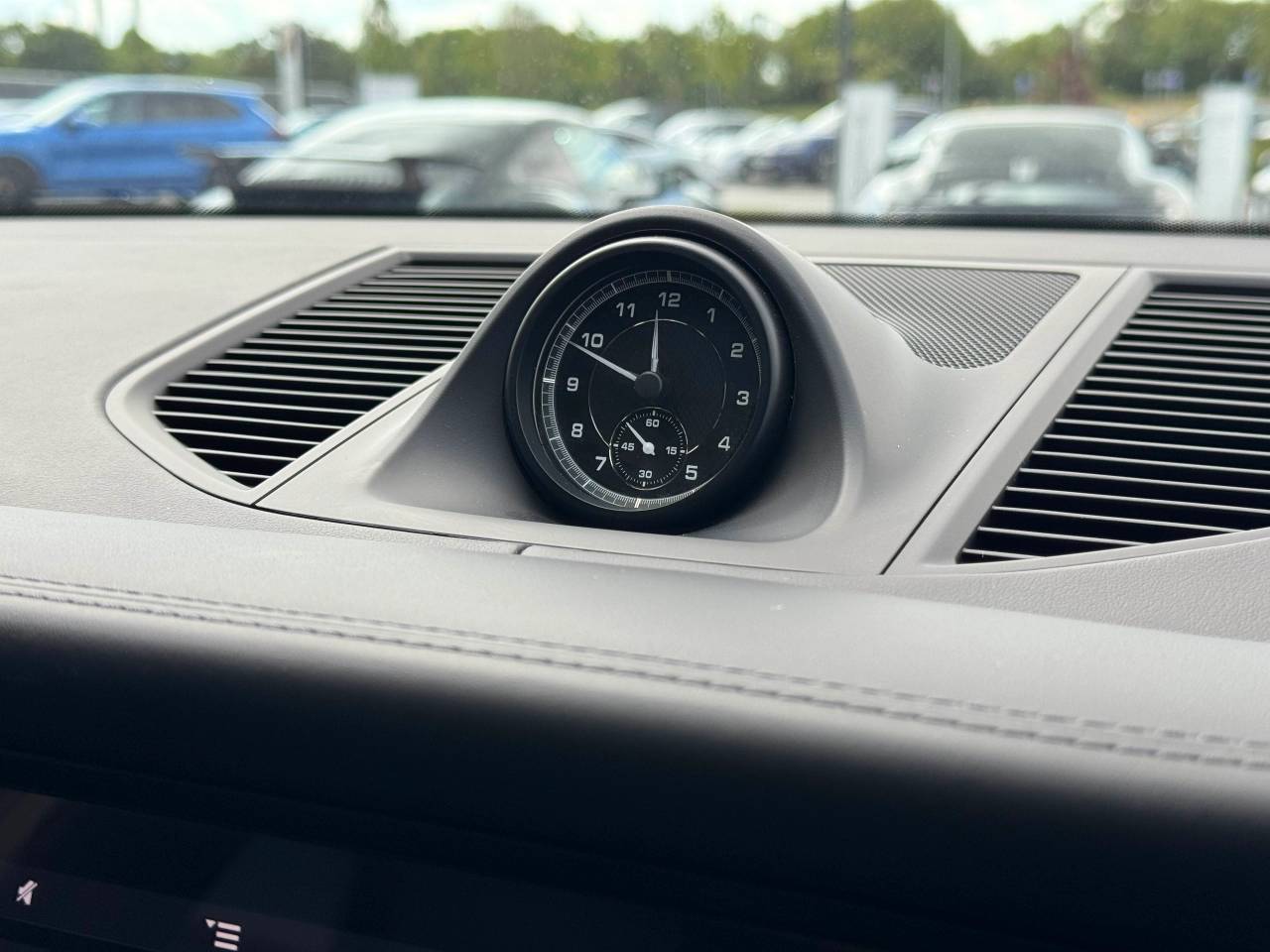 Used Porsche Macan 2023 for sale - 76110719: Photo 29