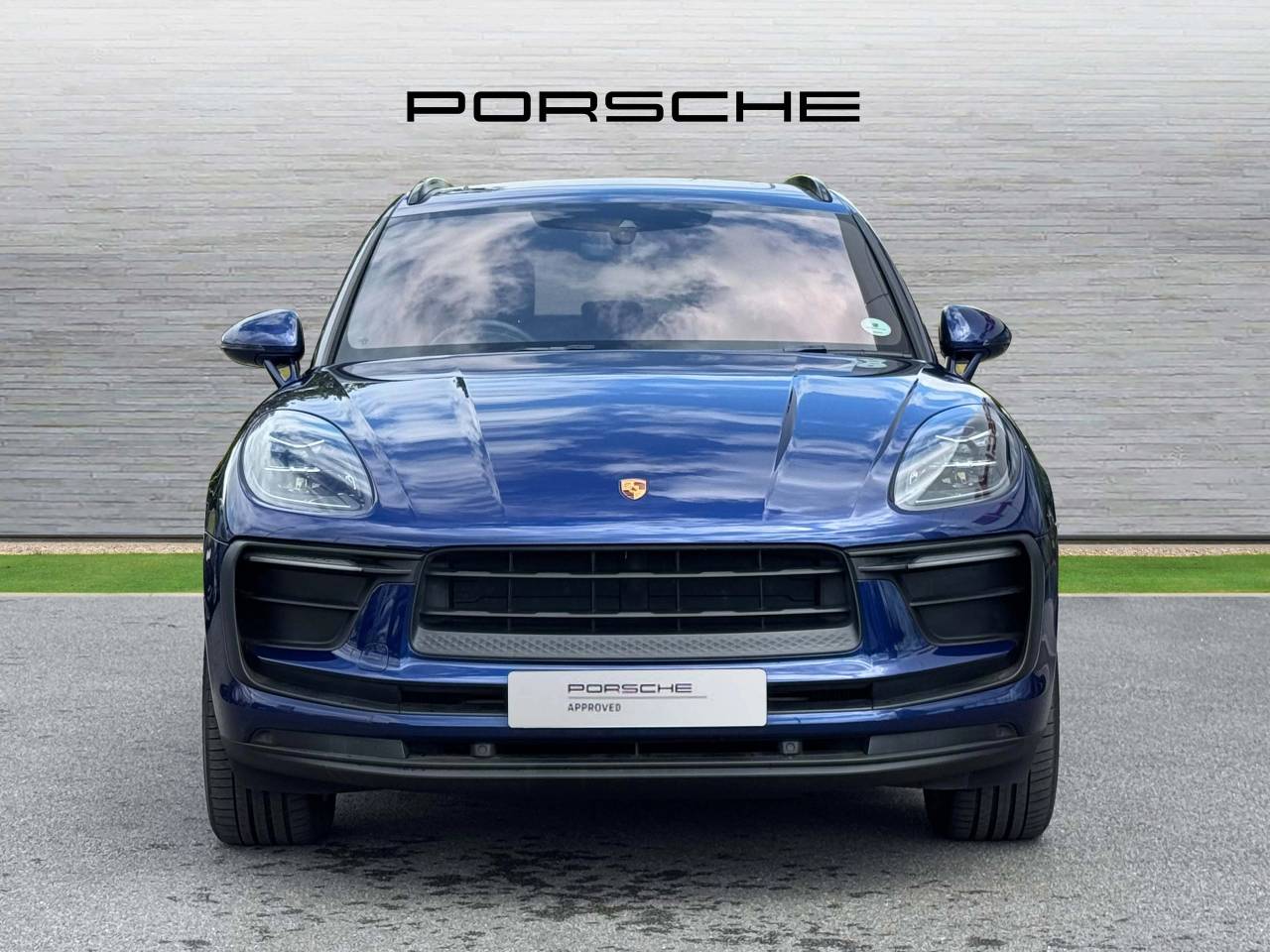 Used Porsche Macan 2023 for sale - 76110719: Photo 5