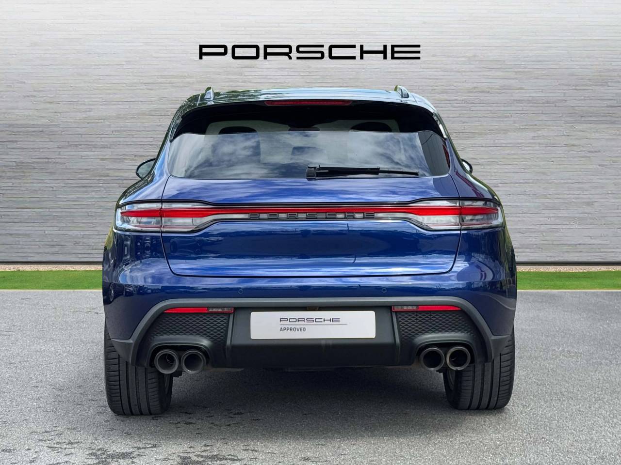 Used Porsche Macan 2023 for sale - 76110719: Photo 6