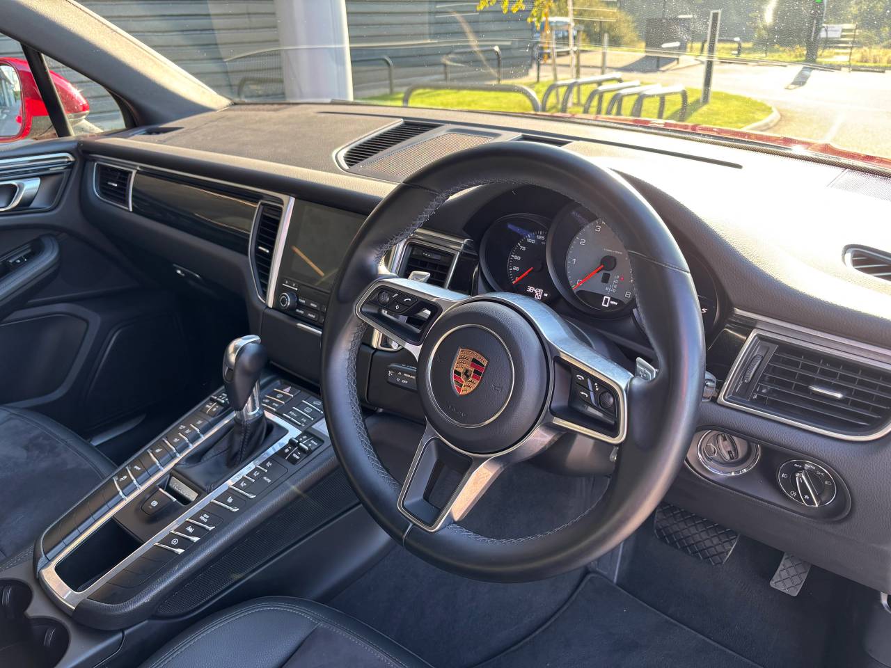 Used Porsche Macan 2018 for sale - 77177083: Photo 18