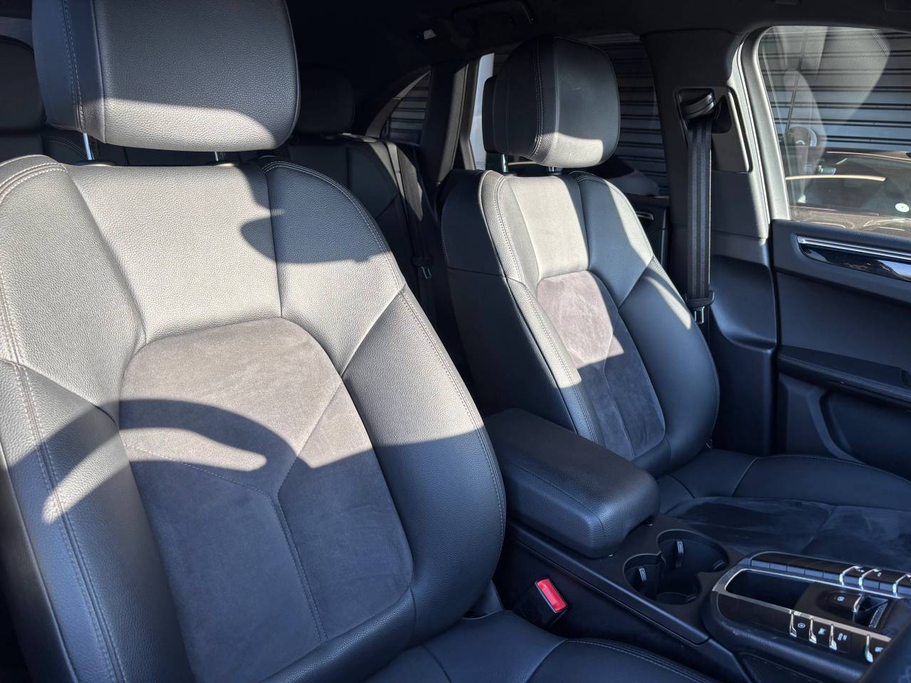 Used Porsche Macan 2018 for sale - 77177083: Photo 5